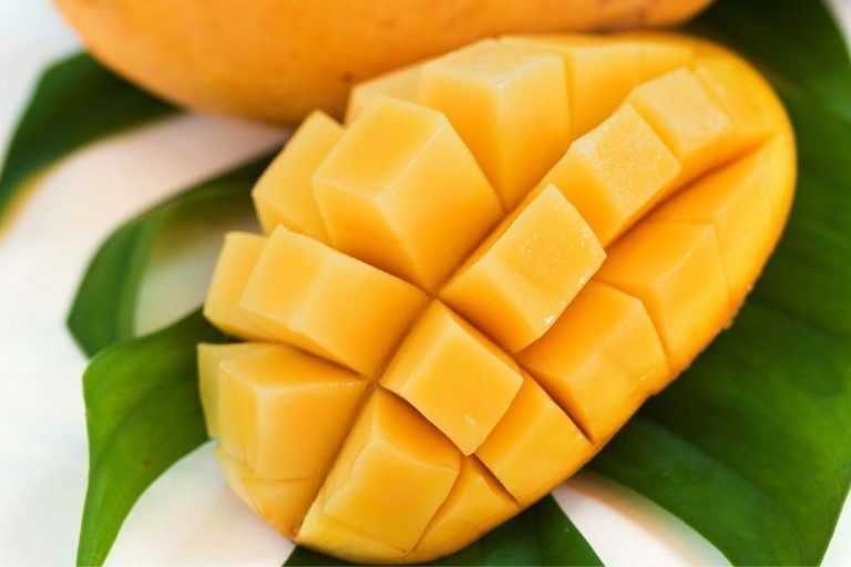 Mango Lovers! Try These 6 Varieties of Mangoes This Summer